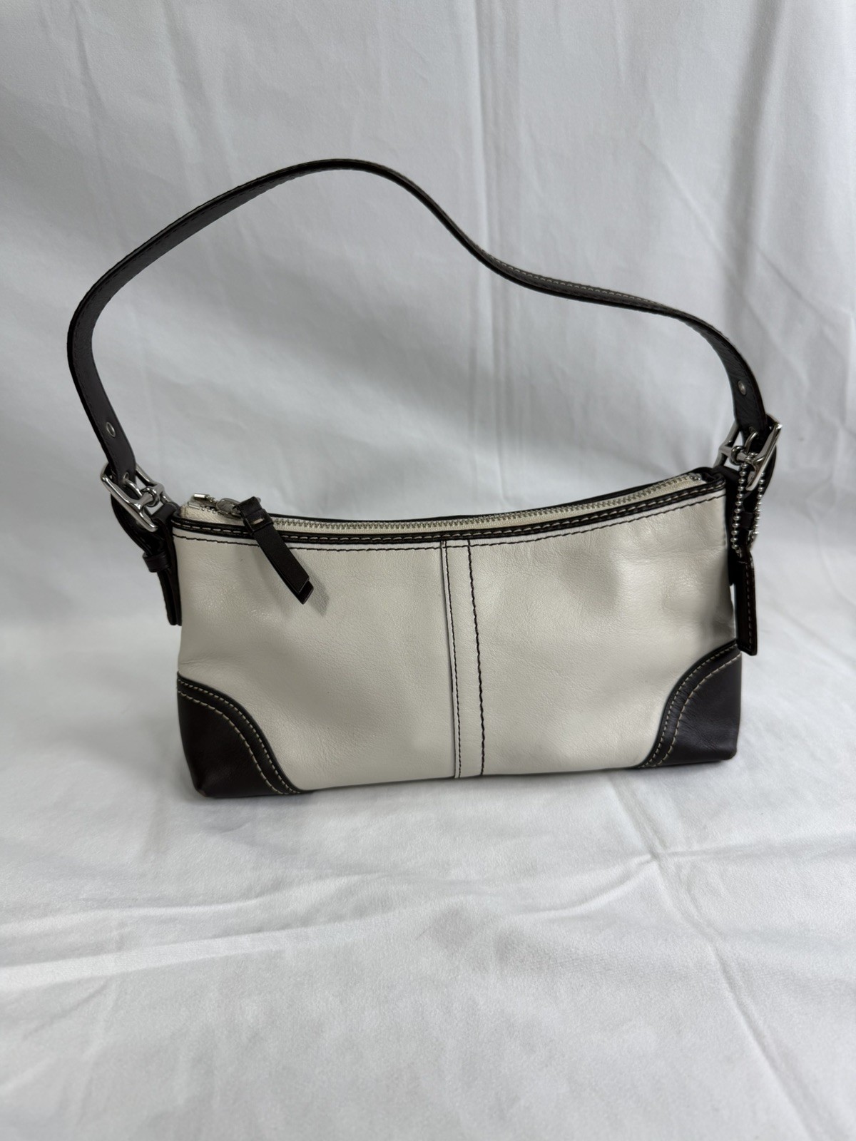 Coach Vintage Y2K Hamptons Demi Baguette Leather Shou… - Gem