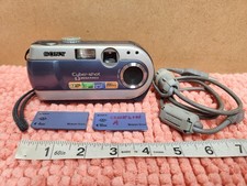 Sony Cyber-Shot Digital Camera DSC-P20 1.3MP w/ 2 Memory Sticks Cord ESTATE