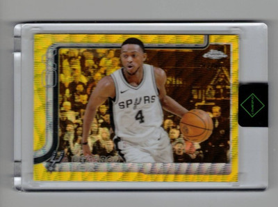 2025 Topps Chrome #233 De'Aaron Fox Gold Wave 12/50 SSP Spurs