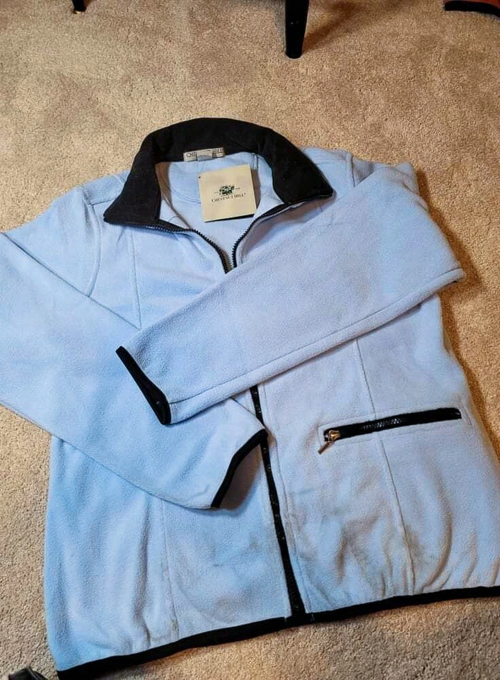 Chaqueta de microfleece con cremallera completa Chestnut Hill para mujer en Horizon azul claro talla grande Foto 2 de 3