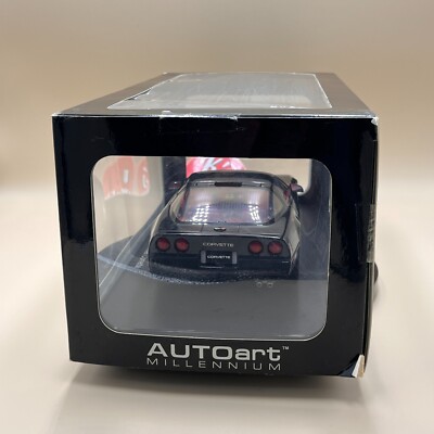 AUTOart 1/18 Chevrolet Corvette 1986 Black Red seat 71242
