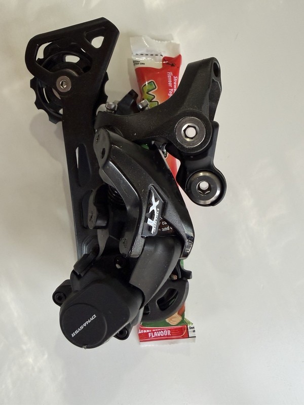 Shimano Deore XT RD-T8000-SGS 10-Speed Rear Derailleur for MTB Trekking