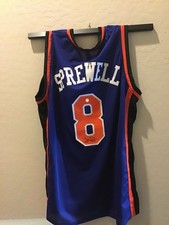Autographed Latrell Sprewell Jersey of the New York Knicks, COA by AWM