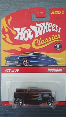 Hot Wheels Classics Serie 2 - Hooligan- dunkelgoldmetallic