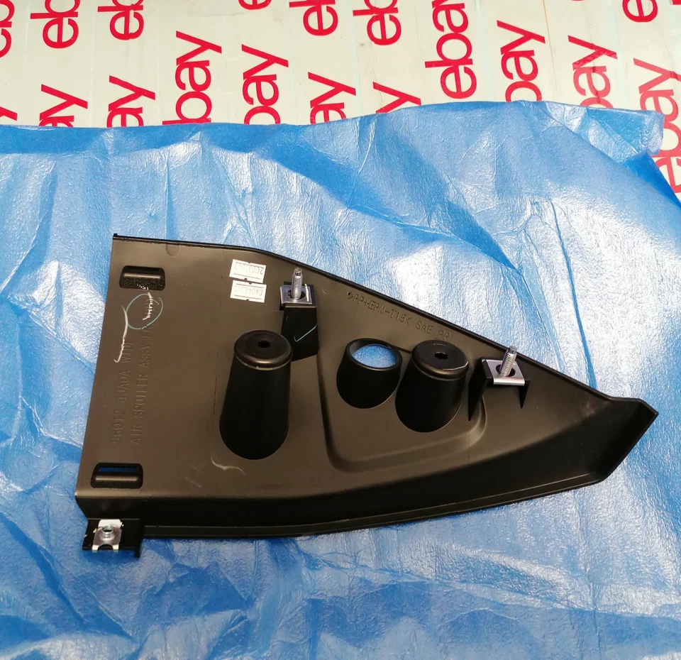 MERCEDES X Class W470 Front Bumper Right Spoiler Genuine A4708800400 Z3-2509-08 - Image 2 of 4