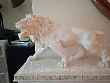 1950s Amilcare Santini Italian Marble Lion Sculpture