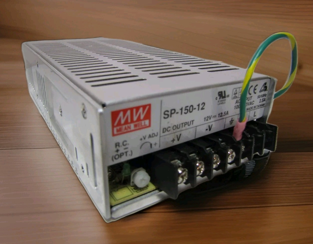 AC to DC Power Supply Single Output 12 Volt 12.5 Amp 150 Watt (used)