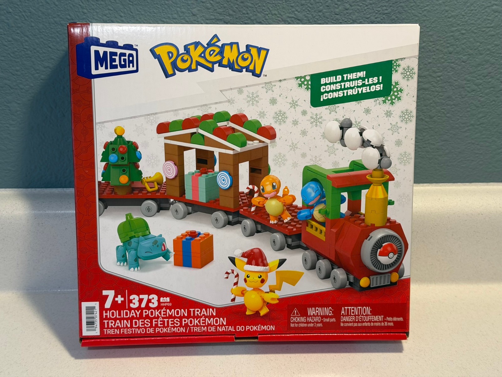 MEGA Pokémon Holiday Train Building Set 373 Pieces Pikachu Charmander Bulbasaur