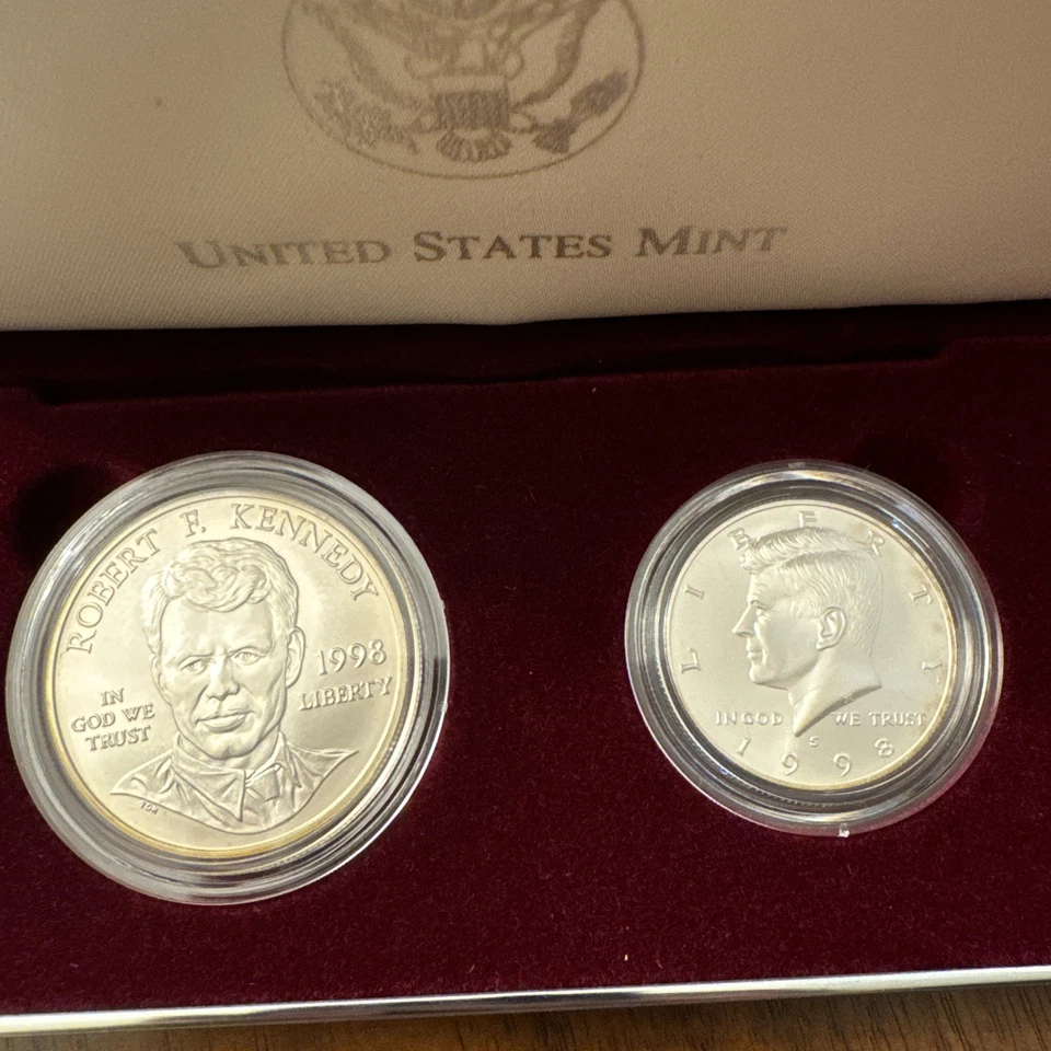 1998 Kennedy Collector's set: RFK silver dollar and Matte Finish JFK half dollar - Image 3 of 4