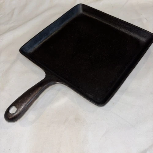 RESTORED Wagner Ware Sidney -O- 1103 D Cast Iron Square Skillet SEASONED RARE