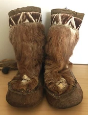 Beautiful pair of vintage mukluks, very worn, appr 60-70 year old