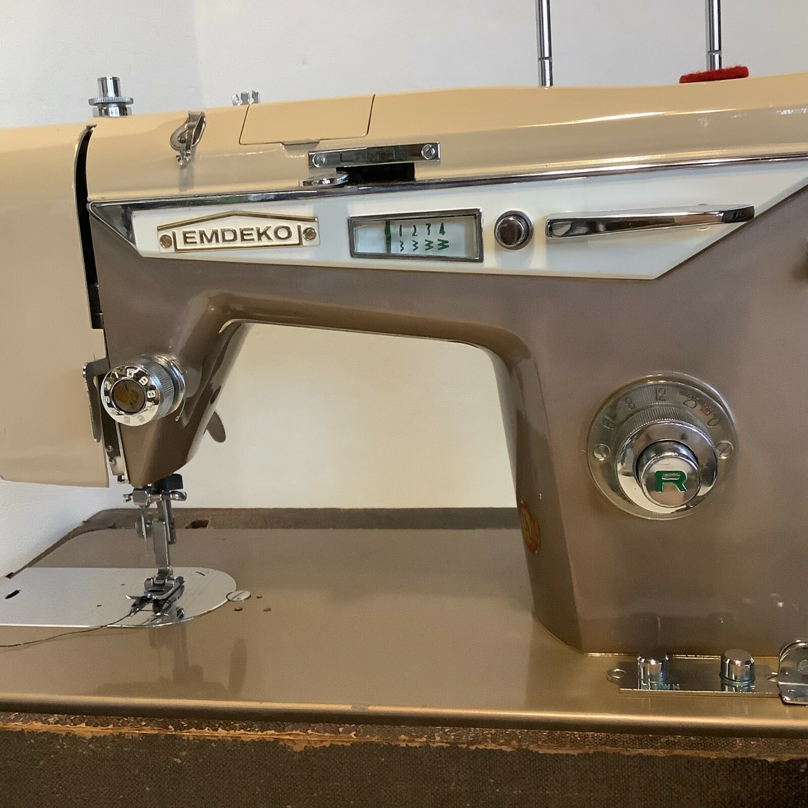 Vintage EMDEKO Zig Zag Quality Home Sewing Machine All Metal Japan eBay