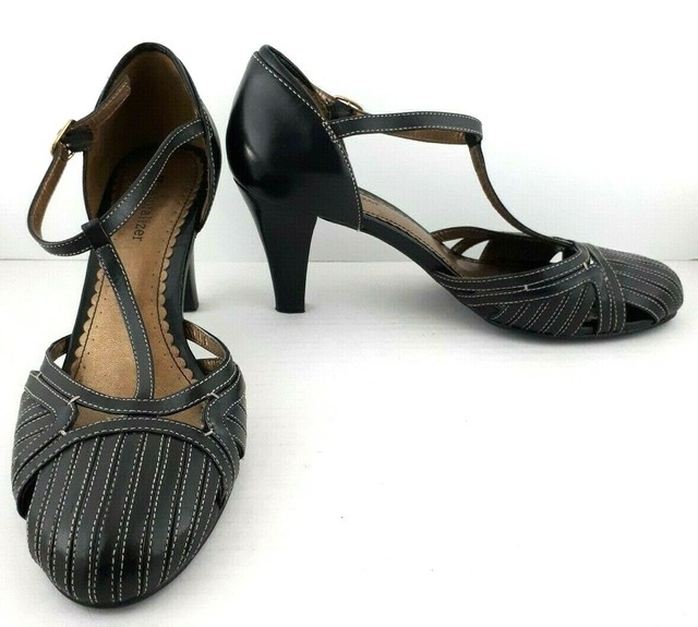 naturalizer t strap heels