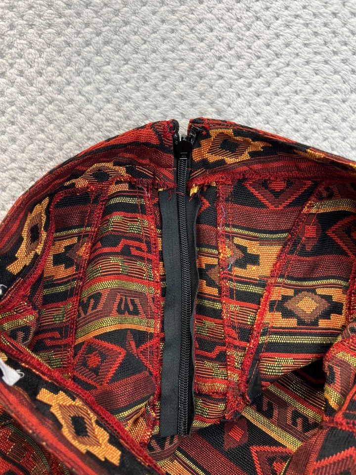 Mini falda tapiz jacquard boho suroeste azteca boho BCBGeneration para mujer Foto 3 de 4