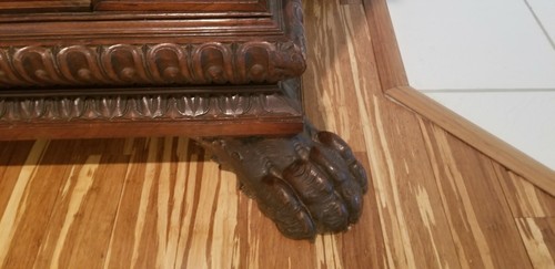 Italian carved walnut cabinet server large with lion feet antique furniture - Picture 6 of 12