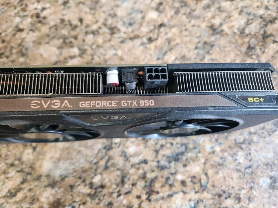 EVGA GeForce GTX950 2GB Graphics Card DVI, HDMI, 3x DP 02G-P4-2956-RX - Image 2 of 4