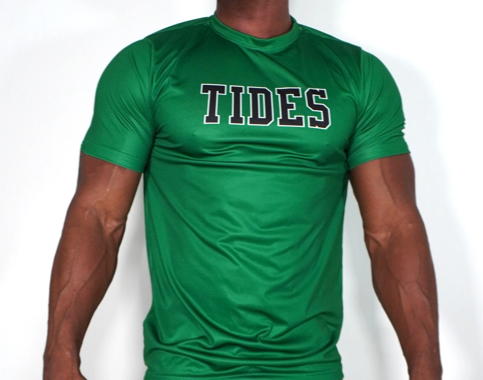 MEN'S GREEN "TIDES 11" ATHLETIC SHIRT SIZE MED.