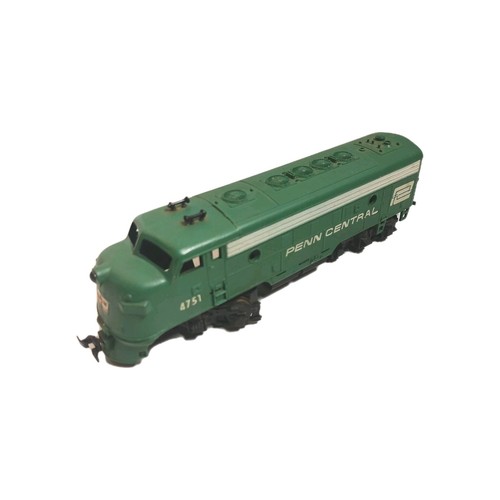 Locomotora diésel Mantua escala HO Penn Central F7 #4751 luces mover leer | Zustand: Used