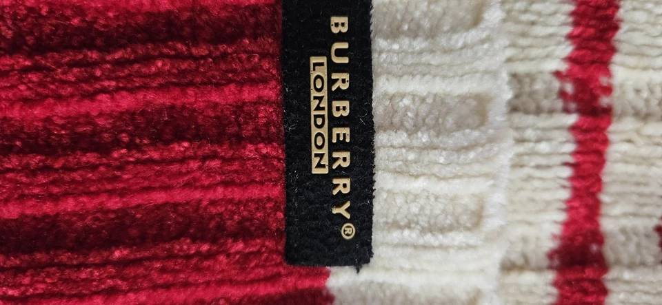 De colección Burberry Gorro Unisex Invierno Gorra Sombrero Gorro Mujer Burberry Foto 3 de 4