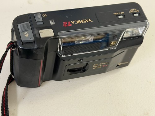 Yashica T2 analoge Kleinbildkamera Carl Zeiss Tessar 3,5/35 T* - Bild 2 von 12