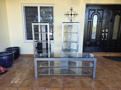 Set for TV and 2 Towers with Glass Shelves