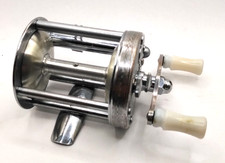 Vintage Pflueger Summit Tackle Box Fishing Reel Engraved 1993L  Working Cond.