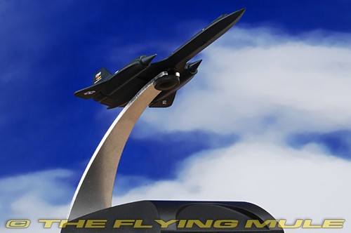 Dragon Models 1:400 SR-71A Blackbird USAF 9th SRW Rosemary's Baby-San - Picture 5 of 8