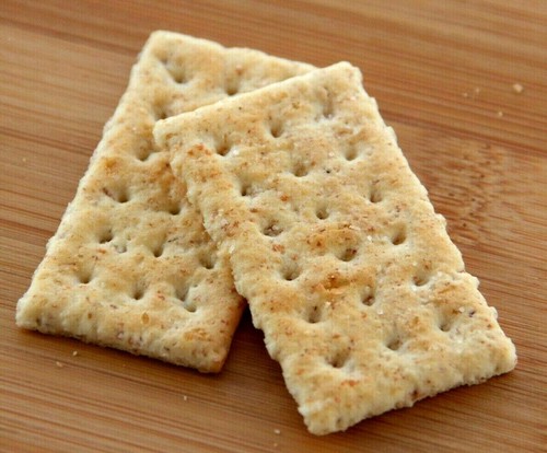 Kellogg's Club Original Crackers 24 Stacks Inside, 50 oz - Picture 2 of 7