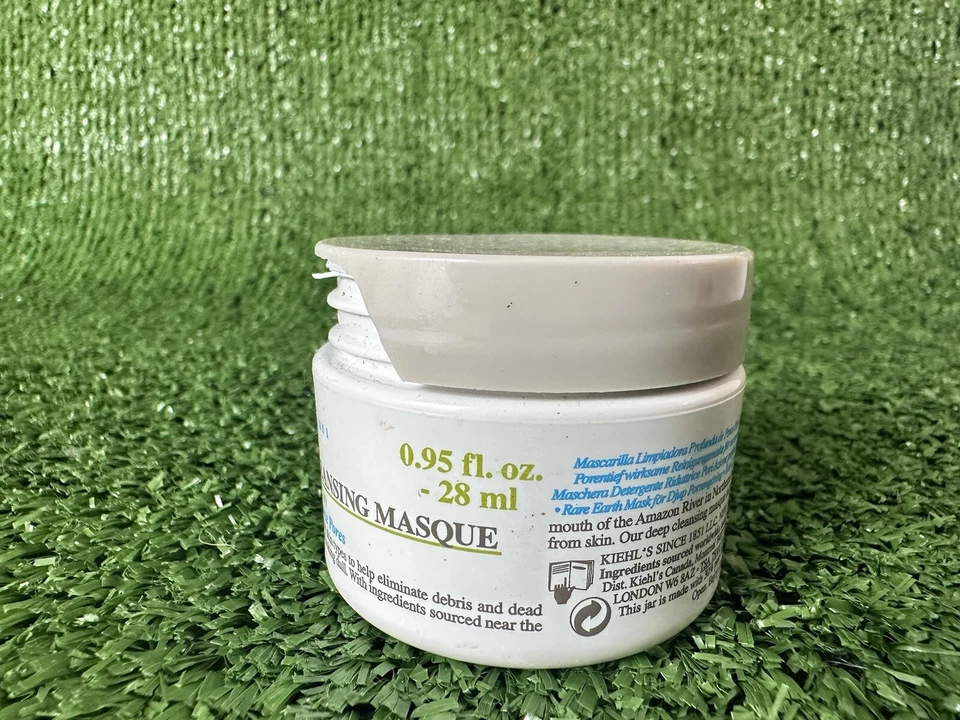 Mascarilla limpiadora profunda de poros de tierras raras Kiehl's - 0,95 fl oz tapa dañada Foto 2 de 4