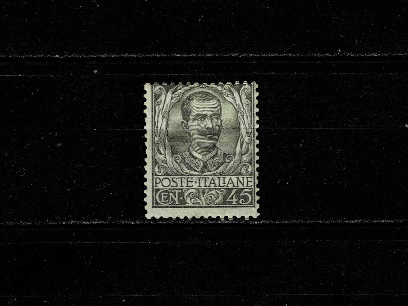 Foto 1 di 2