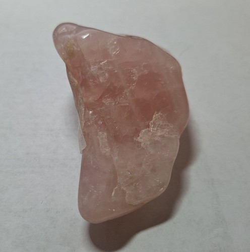 Rose Quartz Tumbled Stone - 210 g - Picture 4 of 5