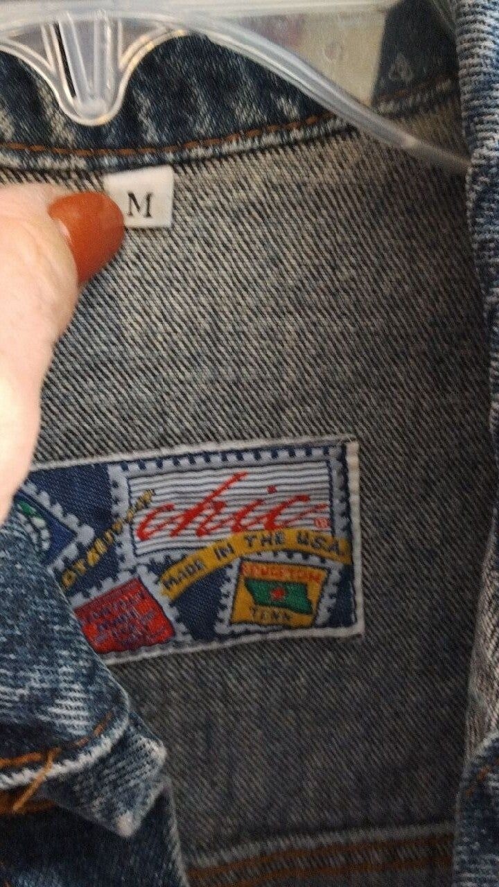Chic Basic Denim Jean Jacket Size M - image 4