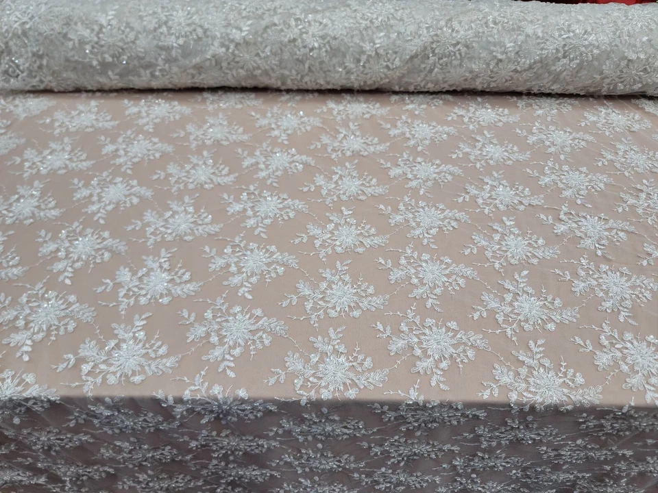 Tela vendida por yarda blanco roto flores florales cuentas nupcial encaje bordado  Foto 4 de 4