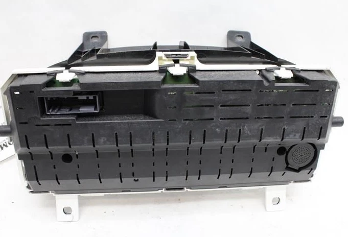 2010-2013 路虎 LR4 路虎揽胜速度计集群 — 第 2/4 张图片
