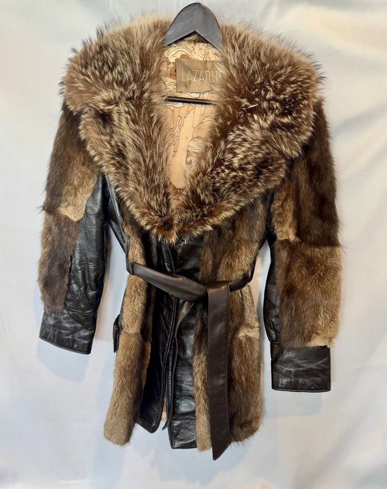 Abrigo de cuero y piel Lázaro vintage de los años 70 cuello mapache paneles de rata almizclera con cinturón Foto 2 de 4