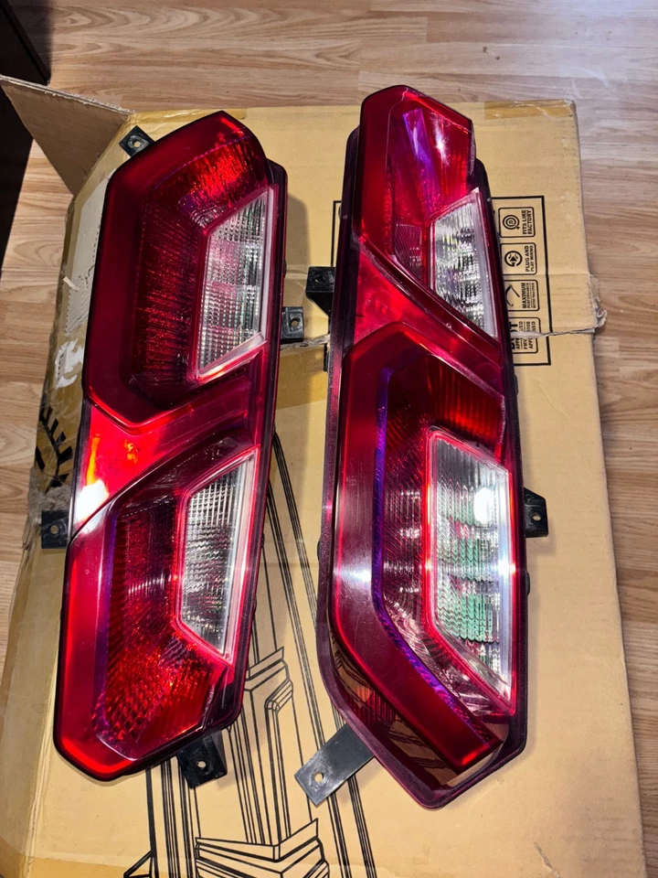 Lanternas traseiras do Corvette 2014-2019 fabricante de equipamento original - Imagem 2 de 4