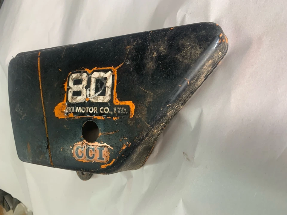 Suzuki DS80 1978 1979 PAINEL DE TAMPA LATERAL ESQUERDO 47211-46400-05M S34 - Imagem 4 de 4