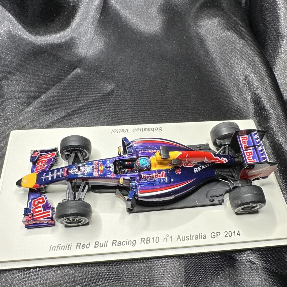 1:43 Spark S3085 Infiniti Red Bull Racing RB10 Australian Grand Prix 2014 #1 USA - Image 2 of 4