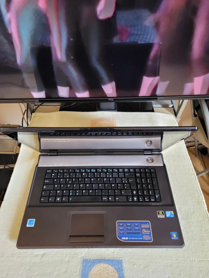 Asus N71V Non Fonctionnelles Intel Core Sans M/R ni HDD Azerty Ecran 17,3 P/P - Photo 2/4