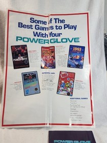 1989 Original Nintendo NES Power Glove 99% complete Missing The 4 Round Stickers