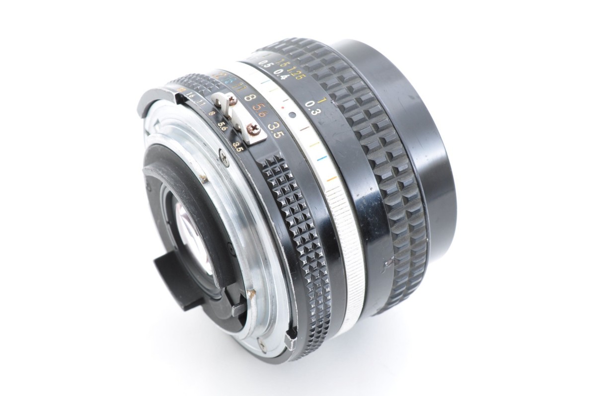 Nikon Ai-S Nikkor 20mm f/3.5 Wide Angle Lens [Near MINT] From