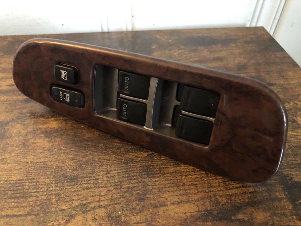 Interruptor de ventana maestra eléctrica izquierda Toyota Sequoia 2001-2007 OEM grano de madera Foto 2 de 4