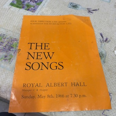 Buffy Sainte-Marie: signed magazine royal Albert hall the new songs 1966