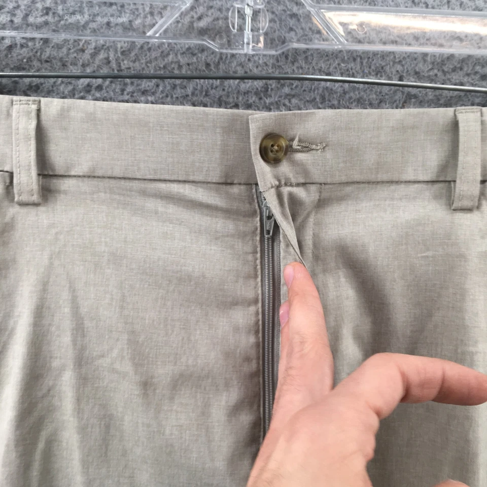 Grand Slam Chino Short Mens 40 (actual 41x10) Beige High Rise Flat Front Zip Fly - Image 3 of 4