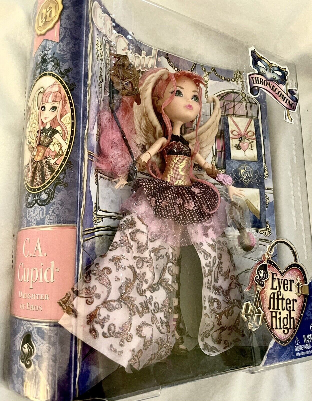 Review C.A. CUPIDO  Ever After High 