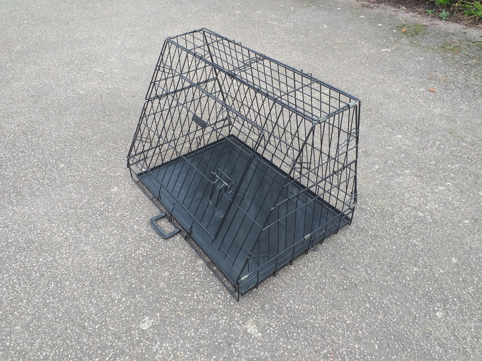 Ellie Bo Sloping puppy/dog crate with metal tray eBay