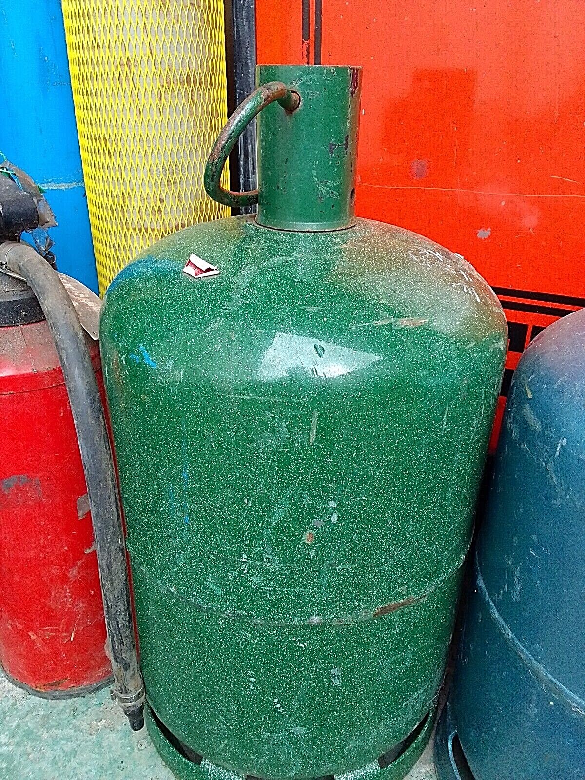 Empty FRENCH 13kg BUTANE Gas Bottle, or convert to log stove burner eBay
