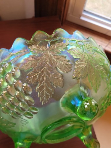 Pretty Ice Green Northwood Carnival Glass Grape & Cable Pattern Centerpiece Bowl - Picture 4 of 19
