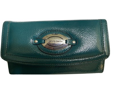 jaclyn smith wallet