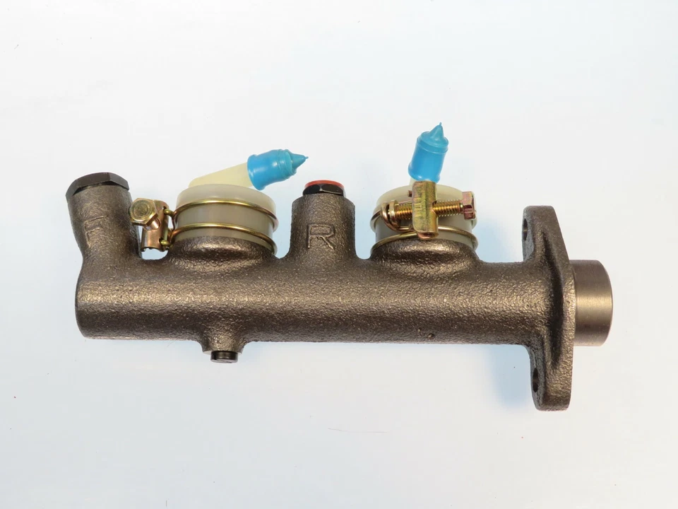 Cilindro mestre de freio 13/16" furo compatível com Dodge Challenger Colt e Plymouth Sapporo - Imagem 2 de 3